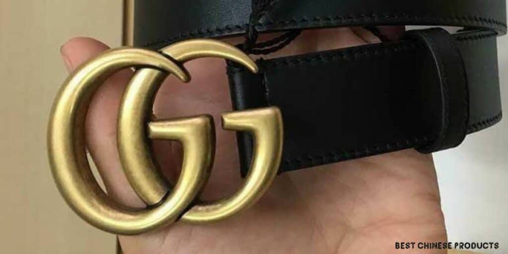 Duplicatas de cintos Gucci acessíveis por menos de 20
